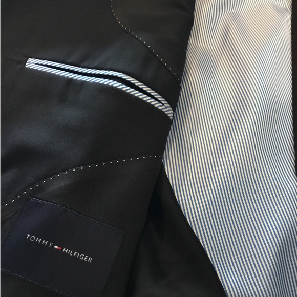 Classic Black Men’s Tommy Hilfiger Suit - Picture 4 of 4